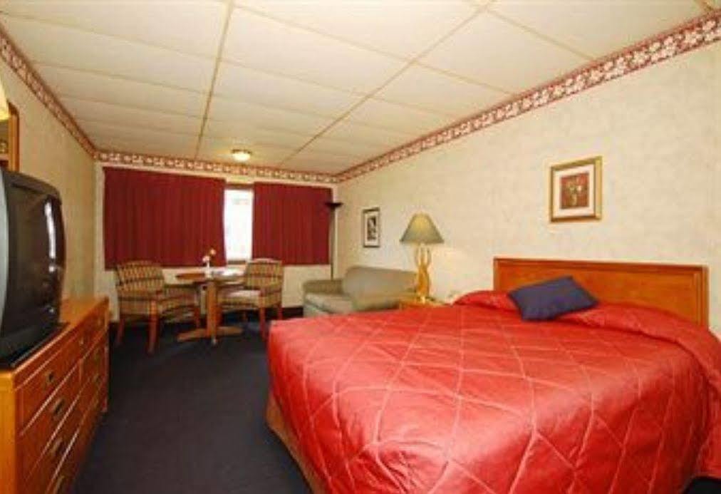 Hilltop Inn مونبلييه المظهر الخارجي الصورة